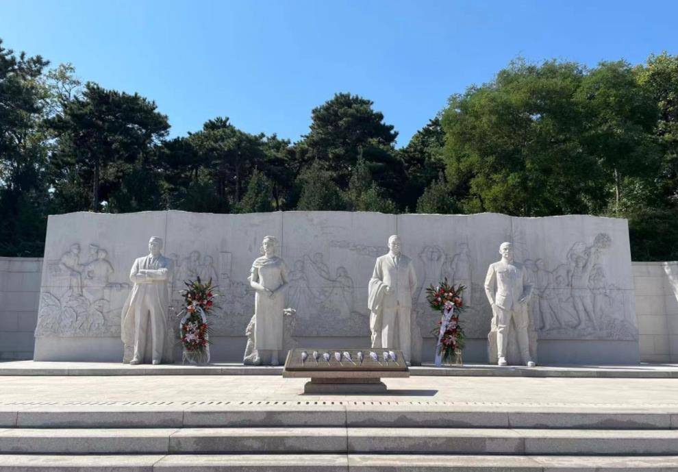 2011年，《环球日报》公布赴台特工遗骨，女子找回失踪61年亲人
